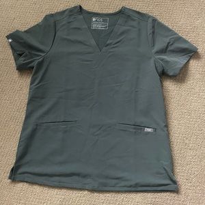 Figs Casma Three Pocket Scrub Top